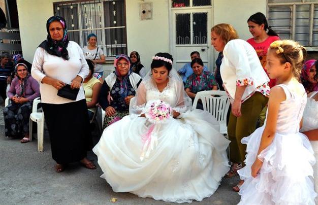 Soldier misses his own wedding due to ‘unsecured road’