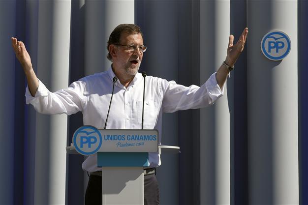 Spanish PM warns of risks of Catalan independence