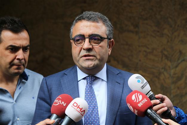 Opposition calls attack against Hakan ‘intimidation’ against press