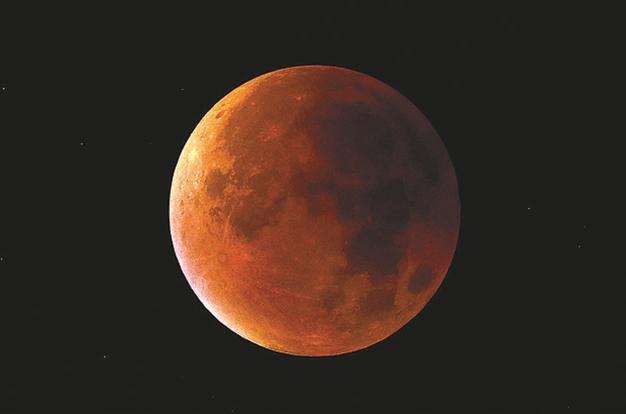 ‘Super blood moon’ shines bright across the world