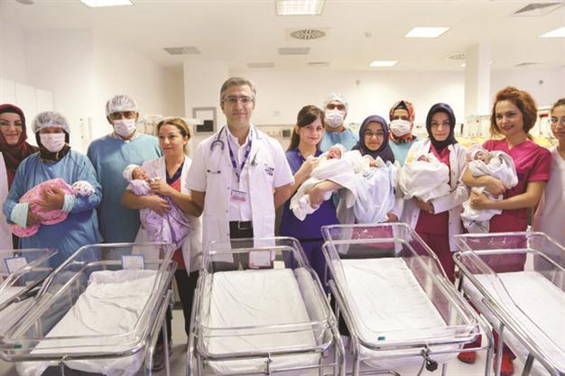Teachers, health workers most trusted in Turkey, survey says