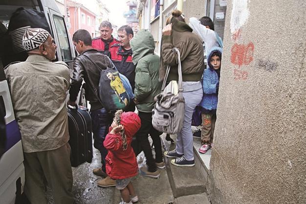 24 Syrians found in two-room basement in Edirne