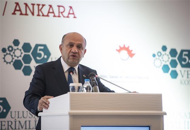 Turkish minister says first indigenous electric car presented to cabinet this week