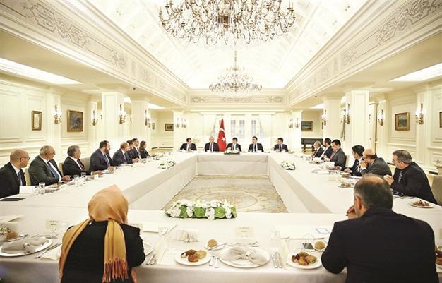 Evidence show two terror organizations behind Ankara massacre: PM