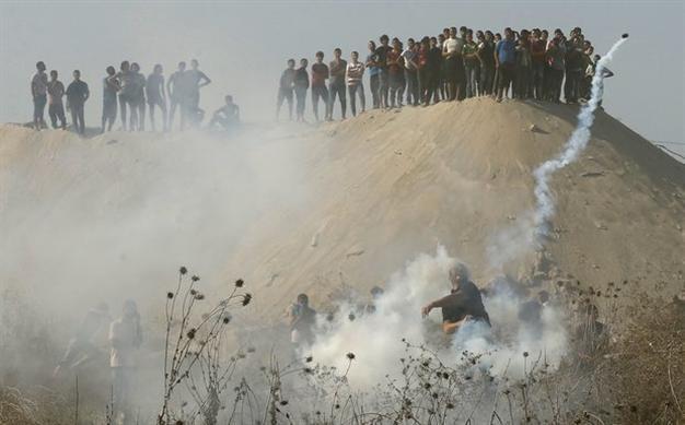 Palestinians set fire to Jewish shrine in West Bank