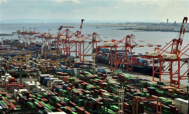 12 Pacific countries seal huge free trade deal