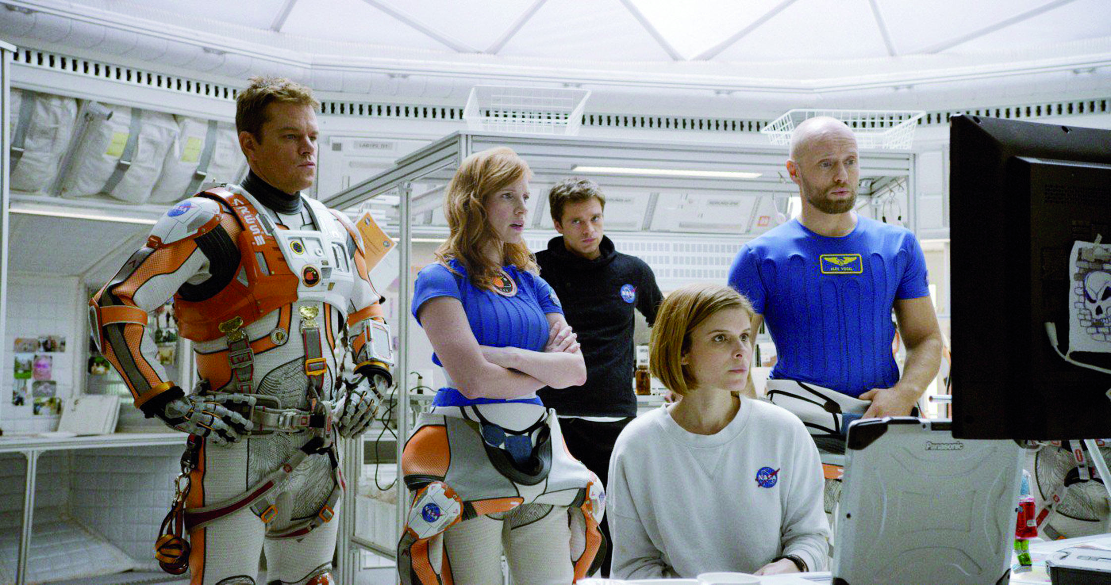‘The Martian’ triumphs with $55 million debut