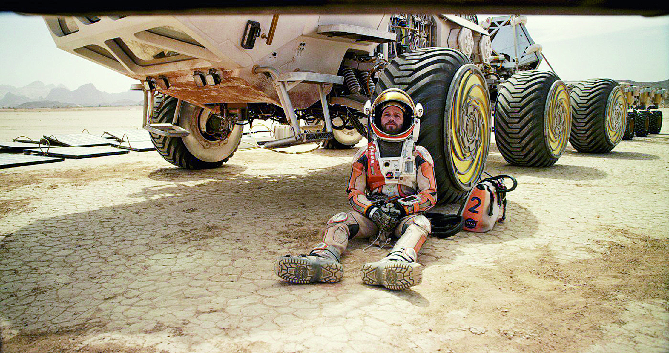 ‘The Martian’ triumphs with $55 million debut