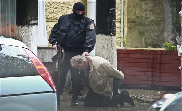 Nuclear smugglers sought extremist buyers