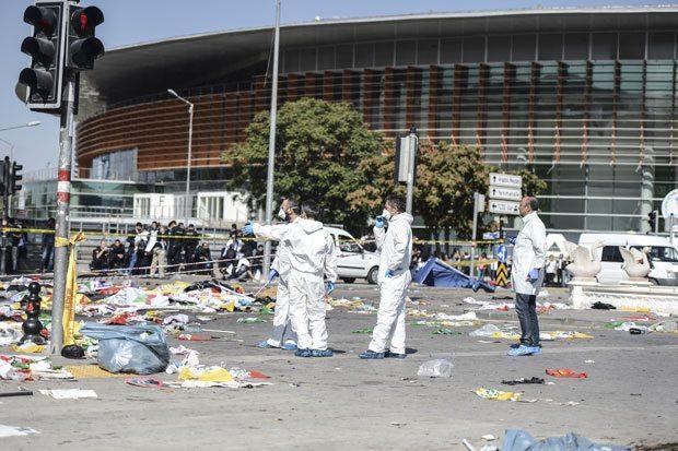 Five leads pointing to ISIL as prime suspect of Ankara bombings