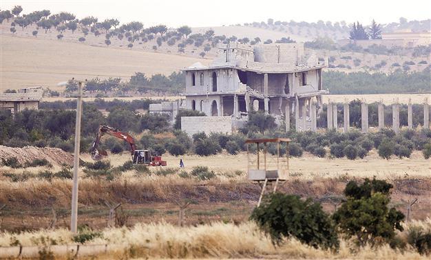 Turkish economy continues to accumulate political and economic risks