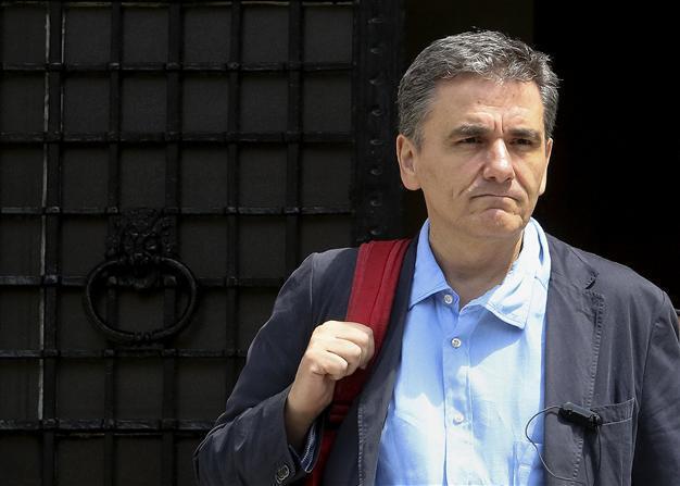 Greece, lenders in final push to seal new bailout