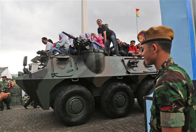 Indonesia court orders Suharto foundation to return $325 mn