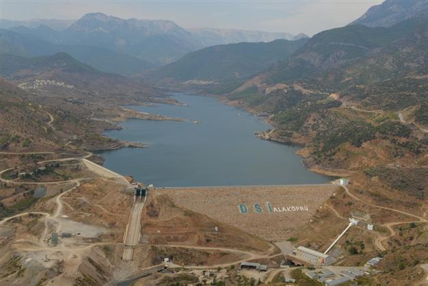 Turkey offers water to Greek Cyprus to contribute to peace on island