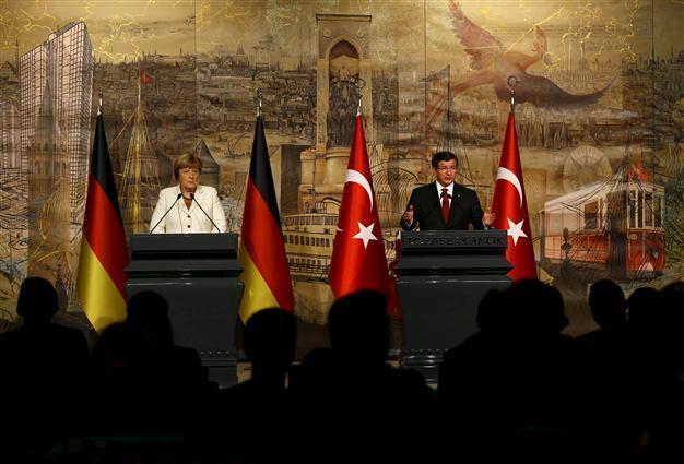 Merkel shifts EU-Turkey stance upon migrant crisis
