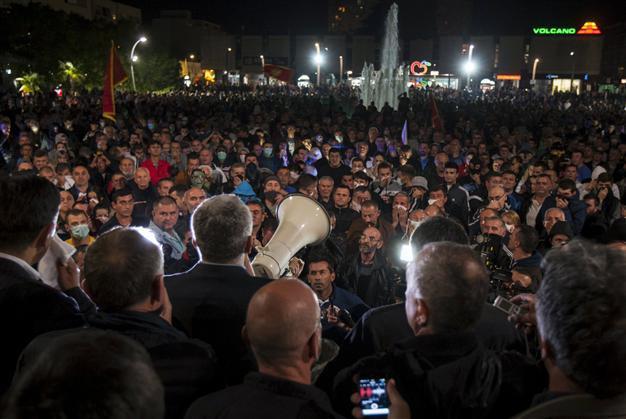 Protesters and police in violent clashes in Montenegro