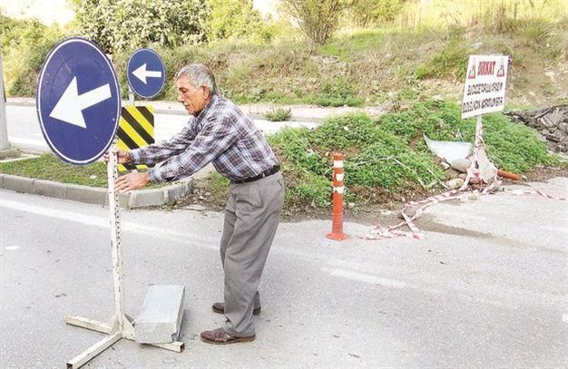 Man blocks three lanes of road in Black Sea province over land dispute