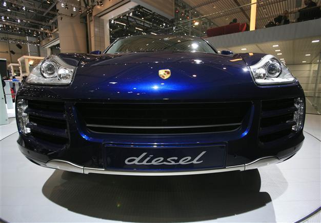 Porsche, more Audi models pulled into VW emissions scandal