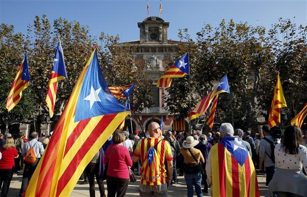 Spanish govt turns to court to block Catalan independence drive