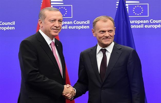 EU to hold summit on migrants with Turkish president, offers Turkey 3 bln euros for migrants