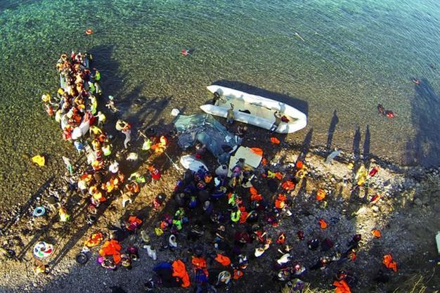 UN warns of Lesbos chaos as Mediterranean migrant crossings pass 800,000