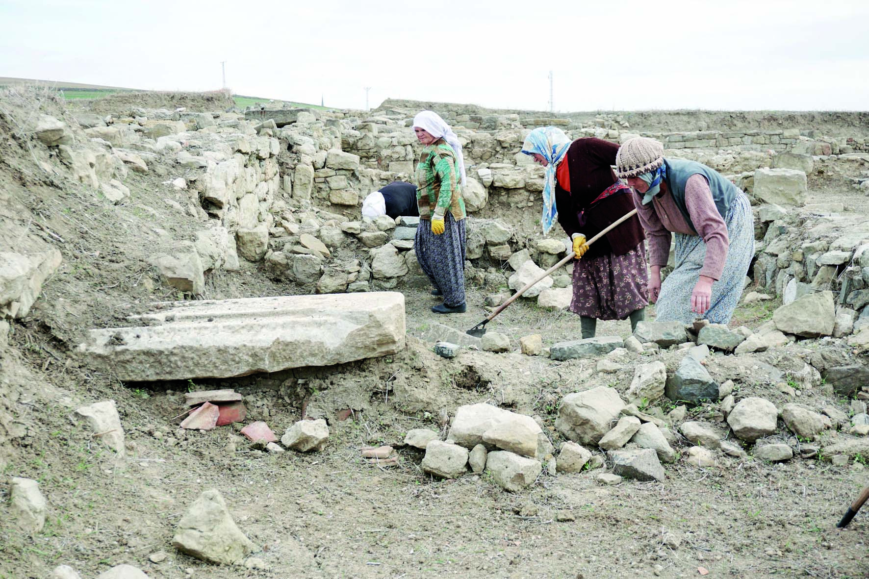 Treasure hunters destroying precious Thracian relics in Turkey