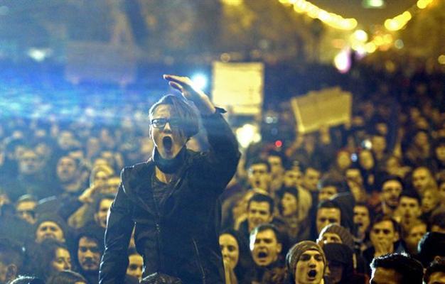 Protesters continue demonstrations even after Romanian PM resignation over club blaze