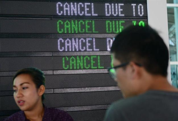 Indonesia shuts Bali airport for second day running