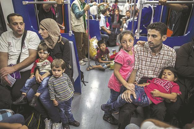 At least 120,000 displaced in Syria since Russia strikes began: US