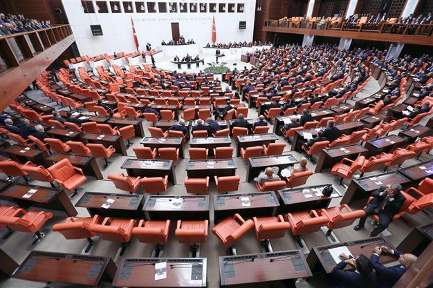 Turkey’s AKP to reshape cabinet to boost efficiency