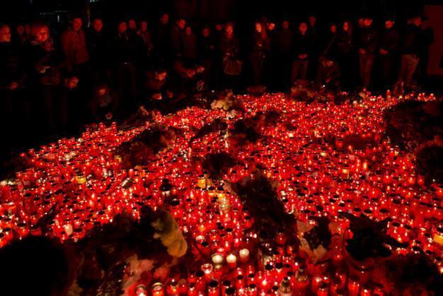 Turk injured in Romania nightclub fire dies