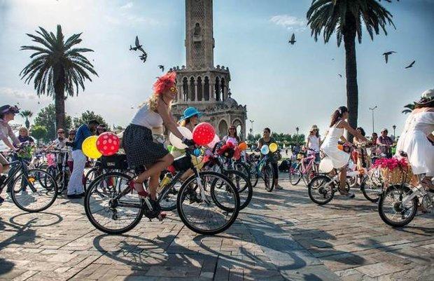 Bicycle activist hopes for a better Turkey for women cyclists
