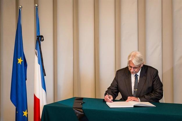 Polish minister says Syrians can return to fight and liberate homeland