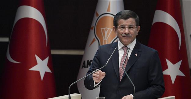 AKP is Turkey’s only mainstream party, all others ‘marginal’: PM Davutoğlu
