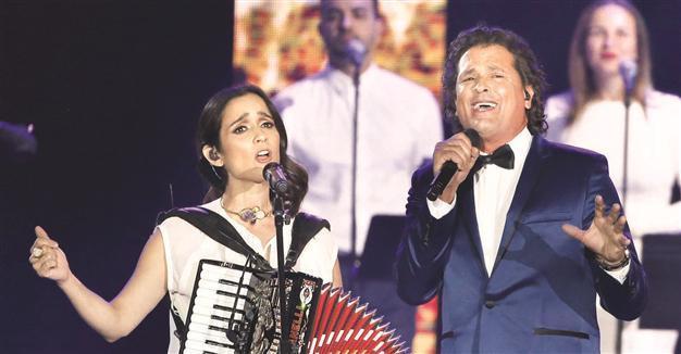 Latin music world honors Roberto Carlos