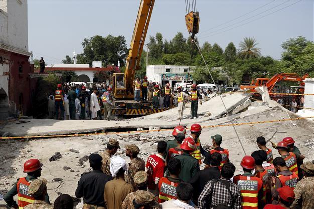 Blast kills Pakistani provincial minister in PM’s political heartland