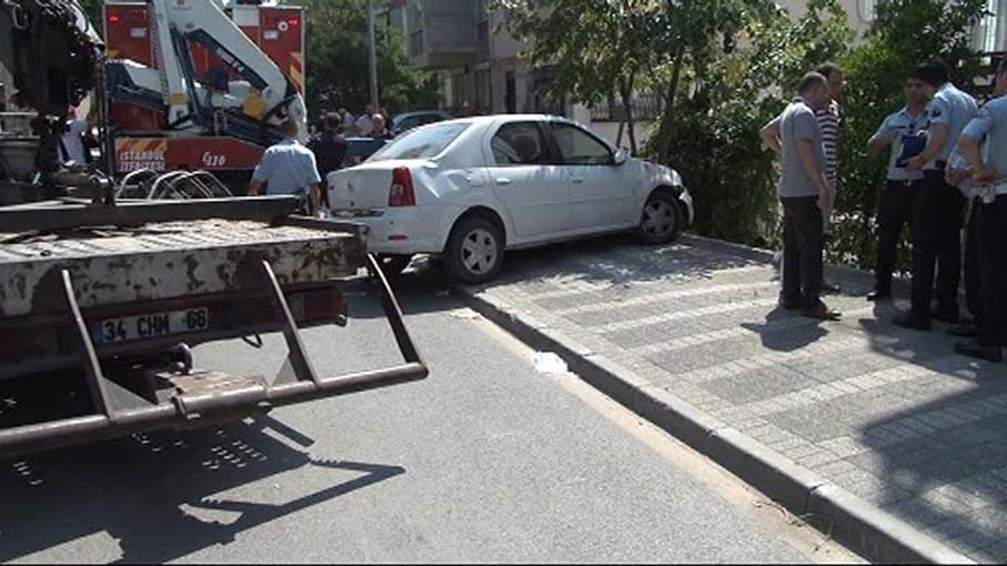 One killed, three injured as car crashes into garden in Istanbul