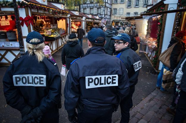 France targets prepaid debit cards in fight against terror finance