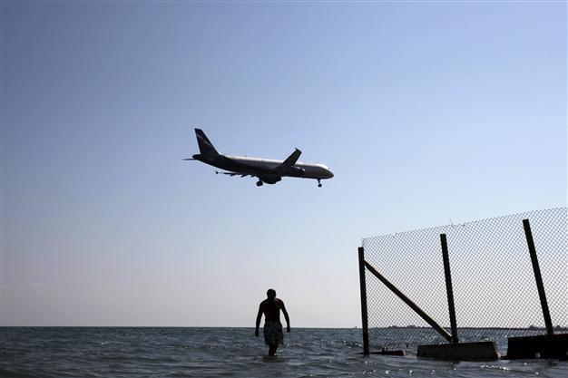Greek Cyprus to deport six from France over suspected extremist links