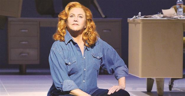 Kathleen Turner to mark Antalya Fest