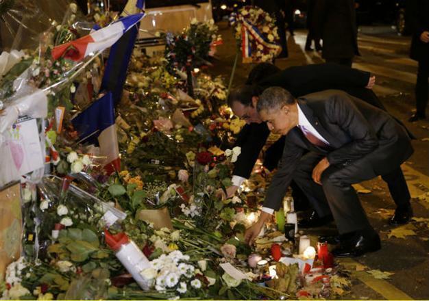 Obama pays silent tribute to Paris victims at Bataclan