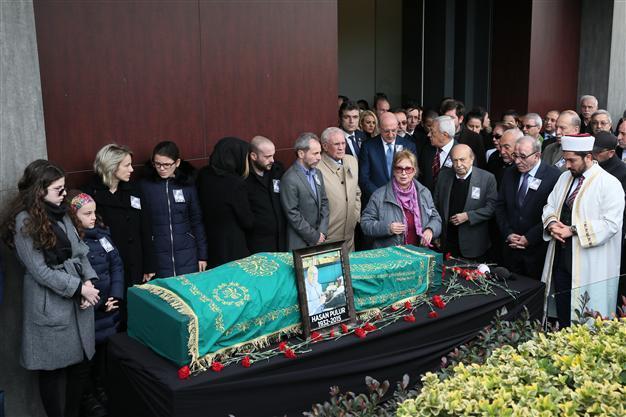 Veteran journalist Hasan Pulur buried in Istanbul