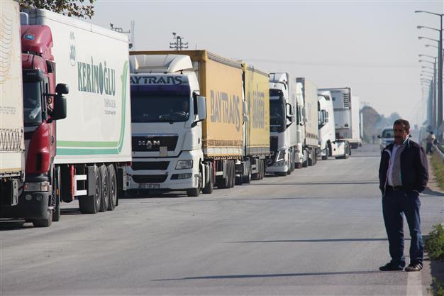 Turkish trucks face hurdles at Russia’s customs