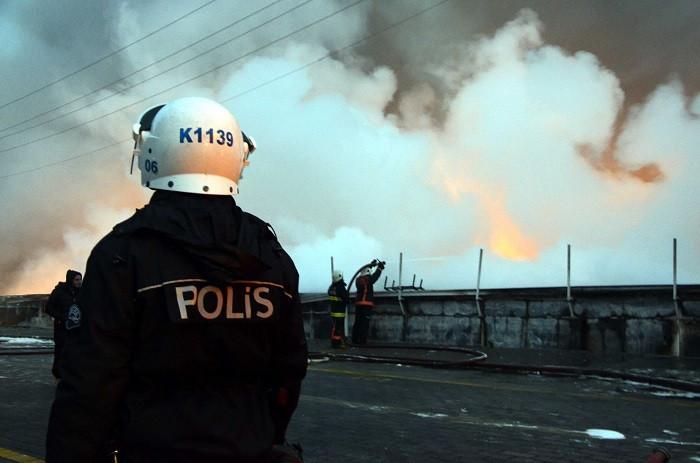 250 stores in Ankara’s Ottoman Public Bazaar burn down