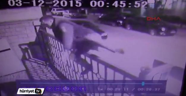 Istanbul minibus driver detained after chasing passenger with knife