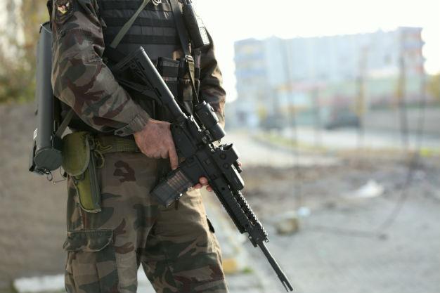 Southeast clashes heat up, 25 PKK militants killed