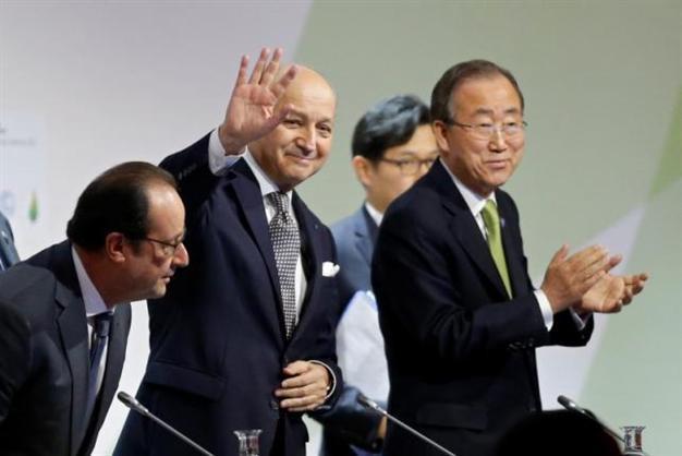 World climate accord hailed as turning point from fossil fuels