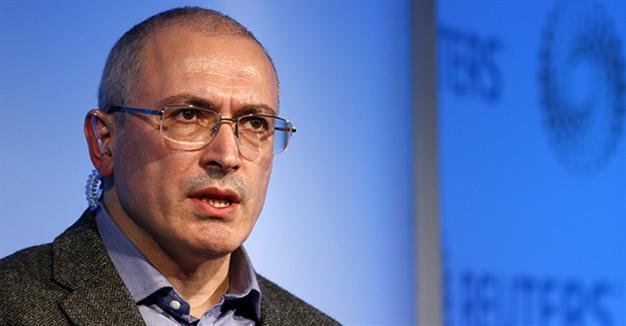 Russia declares Khodorkovsky arrested in absentia