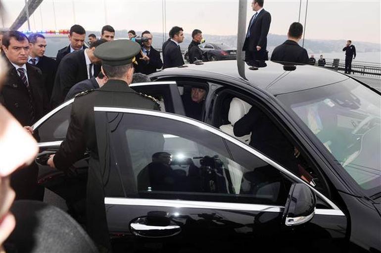 Erdoğan prevents suicide attempt over Istanbul’s Bosphorus bridge