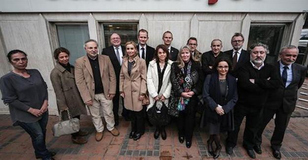 10 consuls general from EU countries visit Cumhuriyet in solidarity